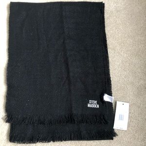 Steve Madden scarf